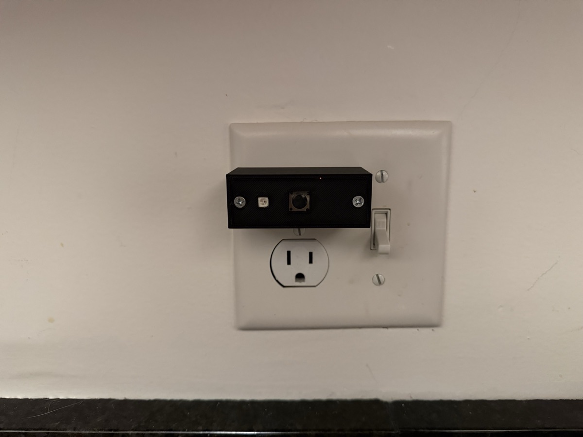 Installed on the outlet, idle
